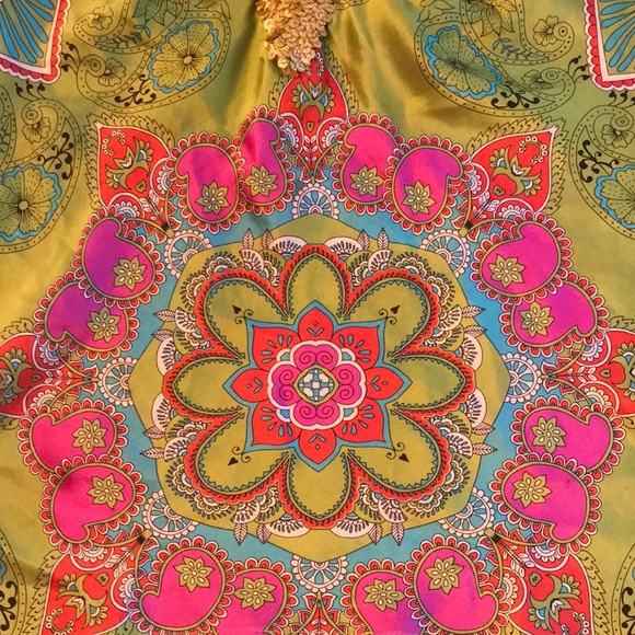 Evolve 100% silk green paisley sequined Boho tank - Picture 2 of 8